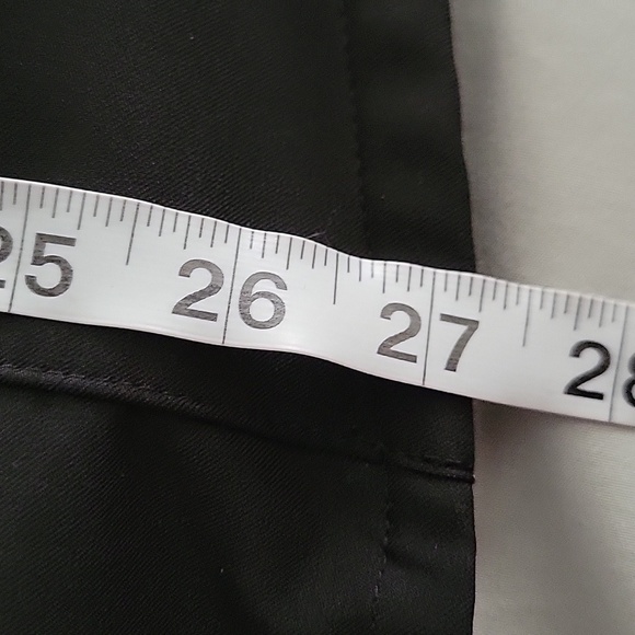 Climate Right By Cuddl Duds Women's Scrub Top - Picture 10 of 10